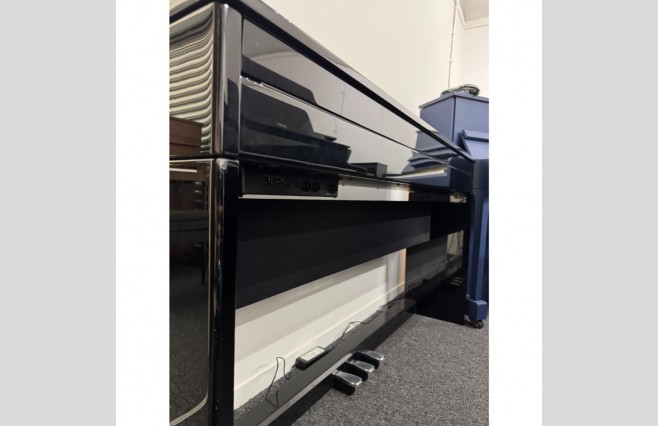 Roland DP603 Digital Piano | Polished Ebony Finish | UK Delivery In Days | Warranty | P/X | Finance Options | Includes Stool, Headphones | Display Model | Serial Number Z3M1552 - Image 5